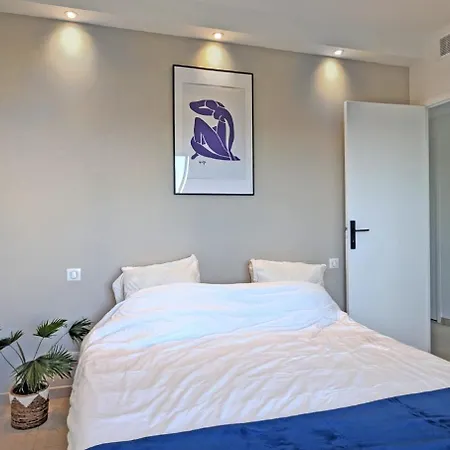 Oasis 2-rooms Flat With Panoramic Sea View - 3rd Floor No Elevator アンティーブ